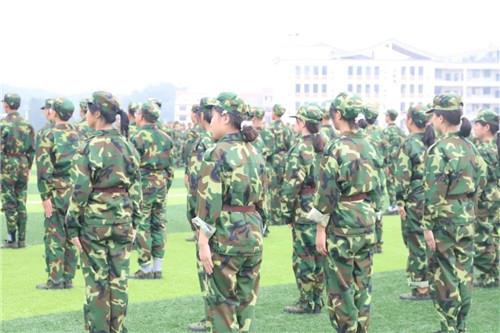 烈日“煉”新生 青春正當時｜軍訓(xùn)第二天紀實